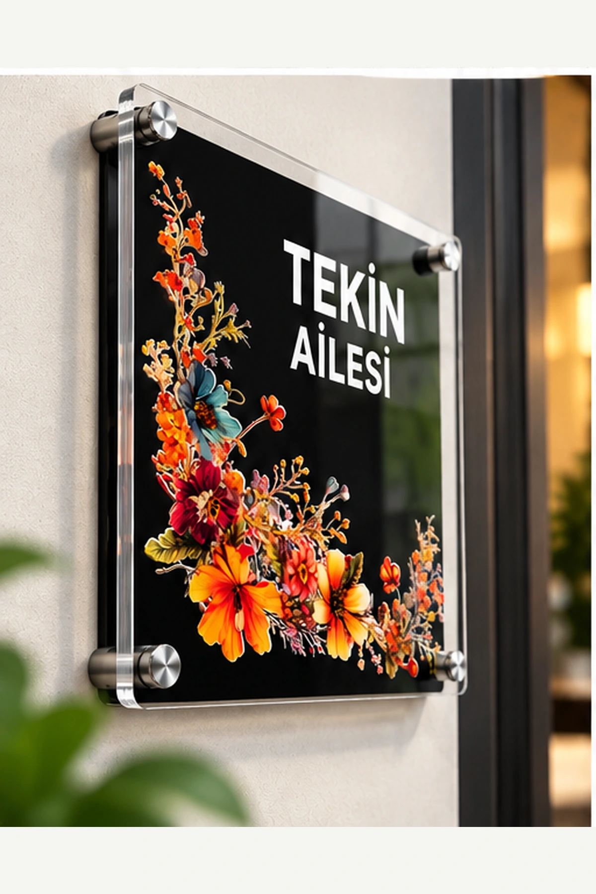 Kişiye Özel Çiçek Desenli Pleksi Kapı İsimliği Aile Tabelası